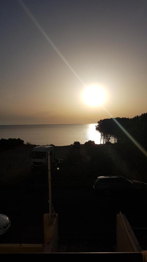 B&B Nettuno Beach Milazzo Bagian luar foto