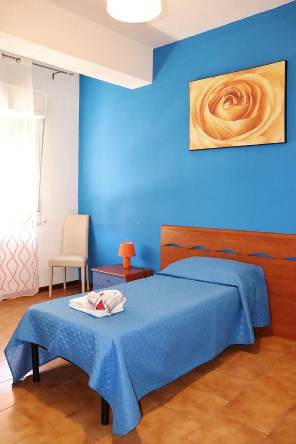 B&B Nettuno Beach Milazzo Bagian luar foto