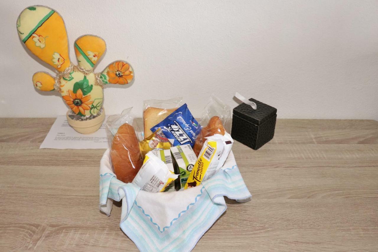 B&B Nettuno Beach Milazzo Bagian luar foto