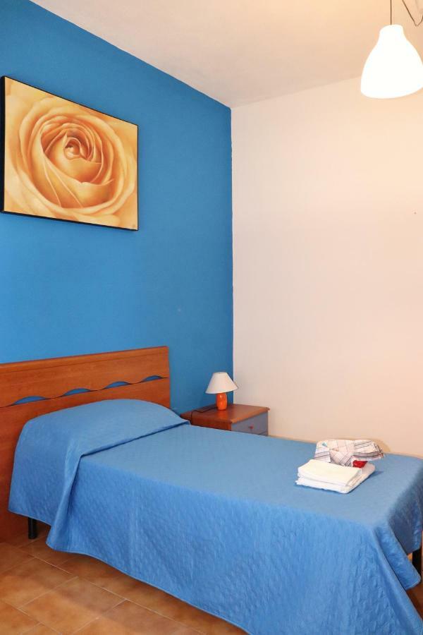 B&B Nettuno Beach Milazzo Ruang foto
